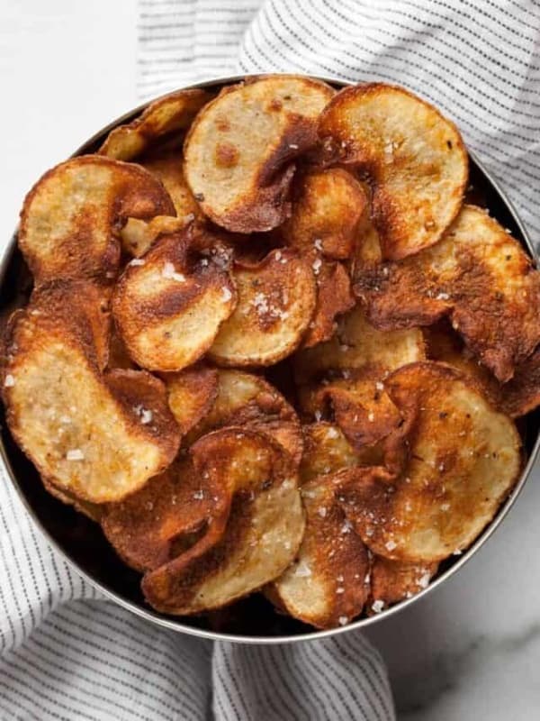 Bowl of baked potato chips.