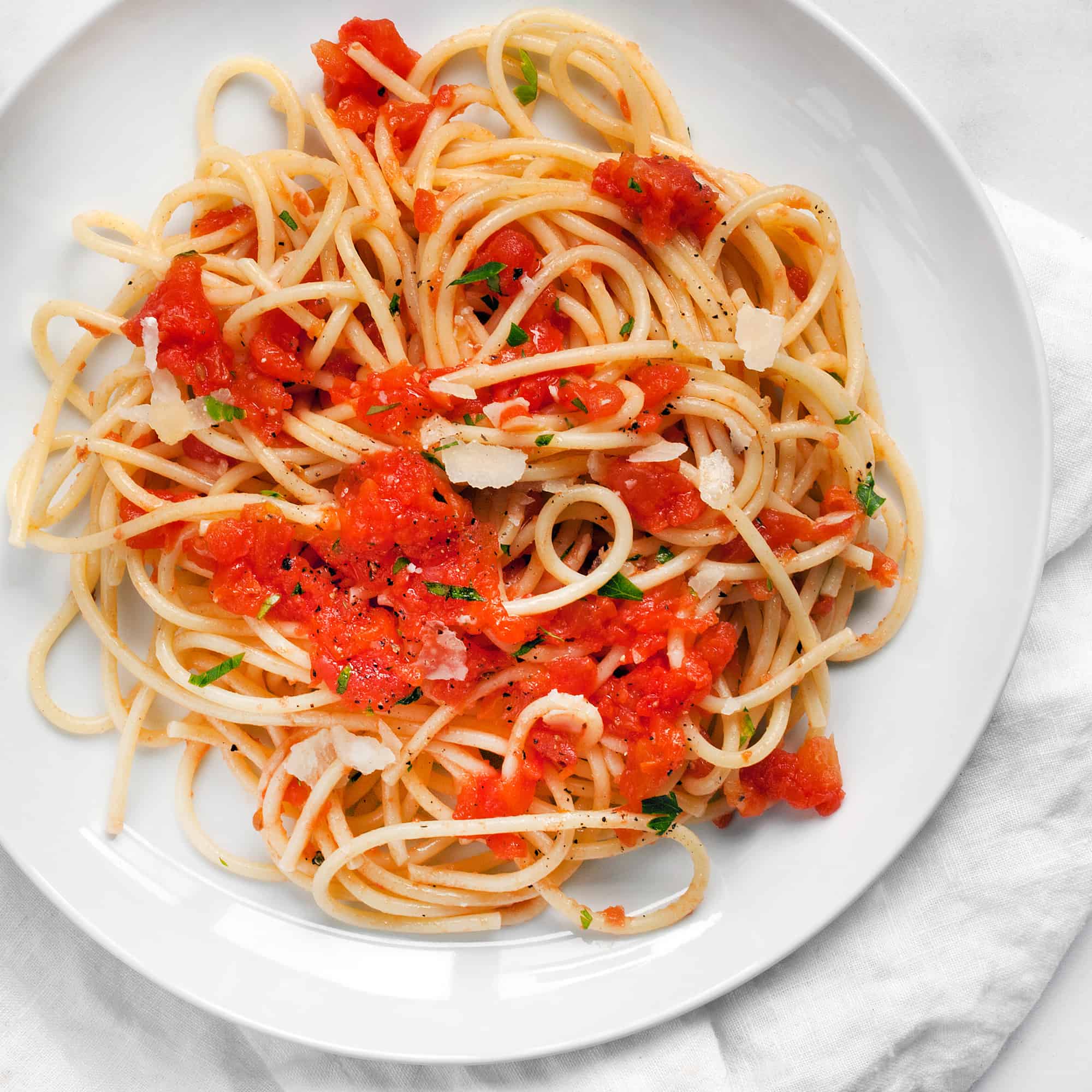 fresh-tomato-sauce-last-ingredient