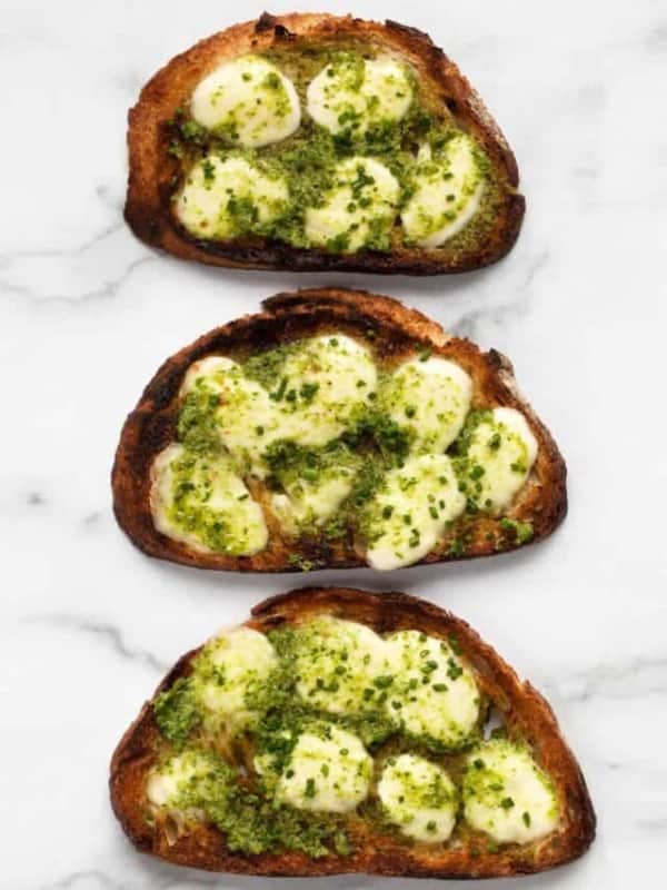 Three slices of ramp garlic bread.