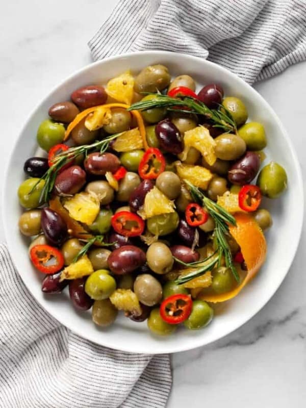 cropped-citrus-marinated-olives10.jpg