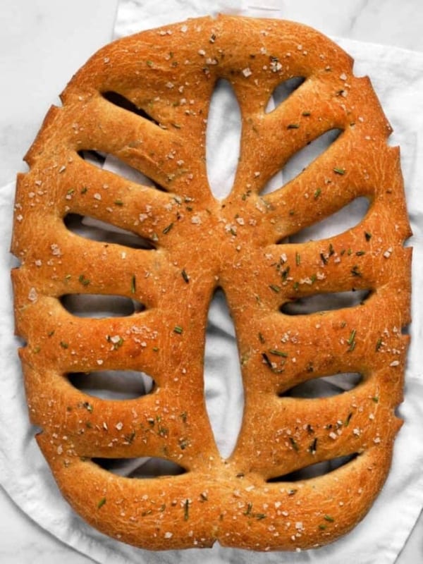 cropped-rosemary-fougasse11.jpg