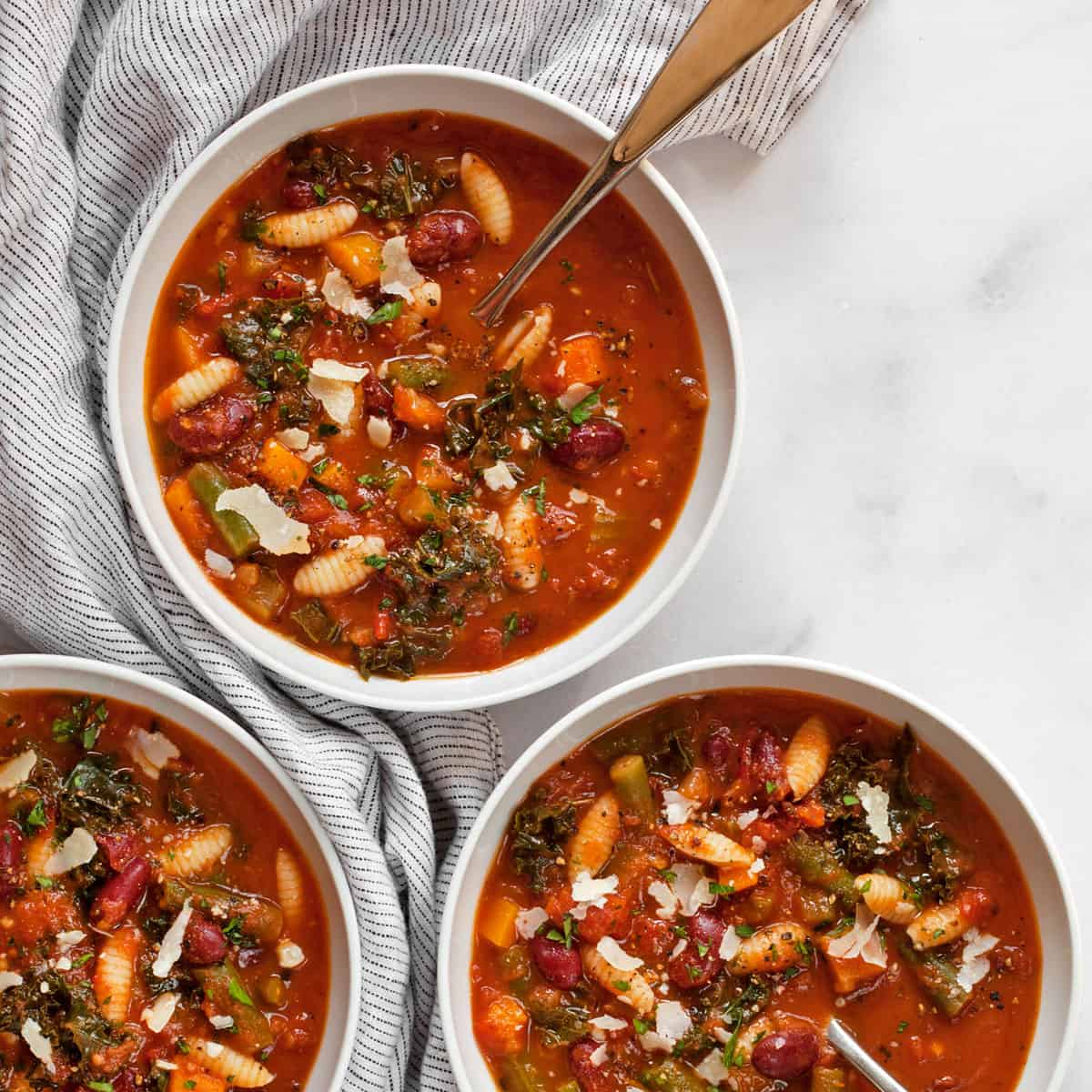 Vegetarian Minestrone Soup with Kale | Last Ingredient