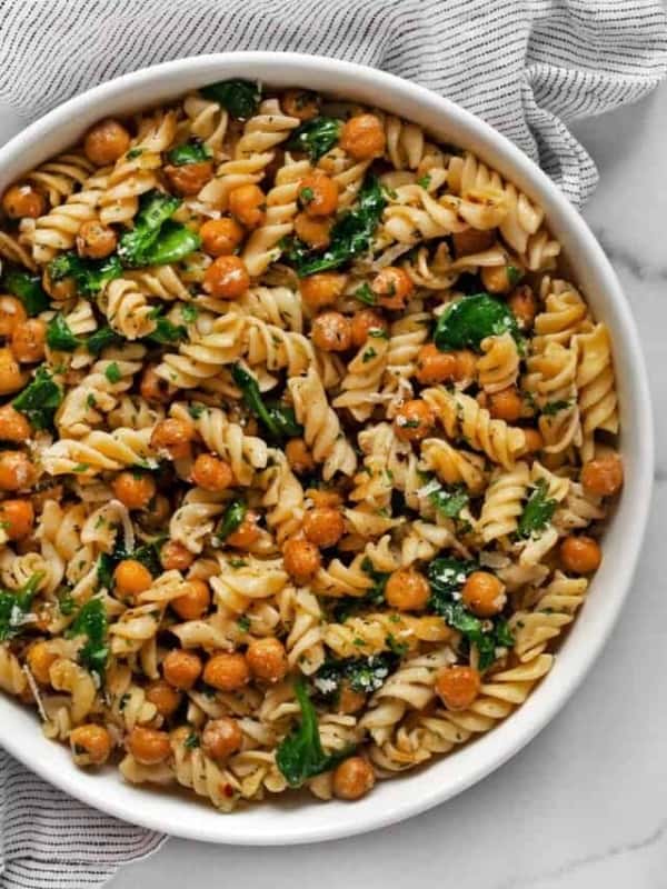 cropped-chickpea-pasta-recipe-with-spinach2.jpg