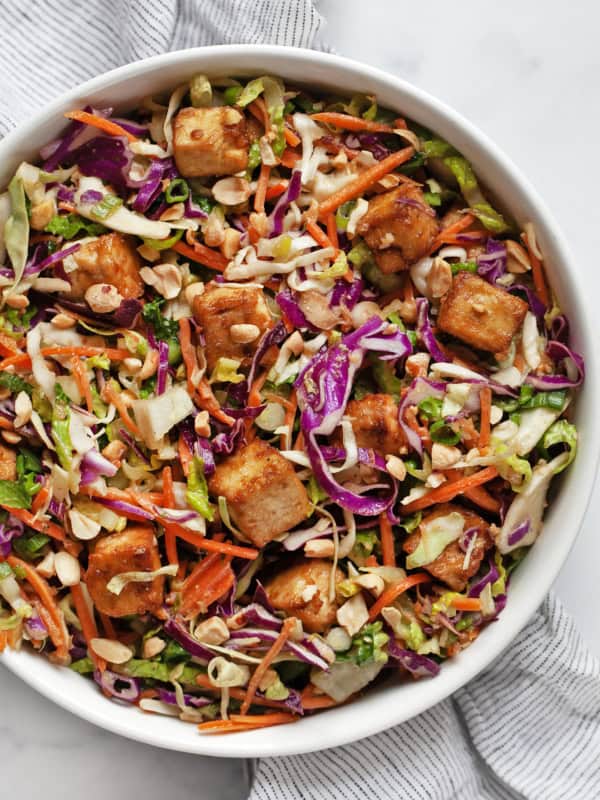 Tofu cabbage salad in a bowl.